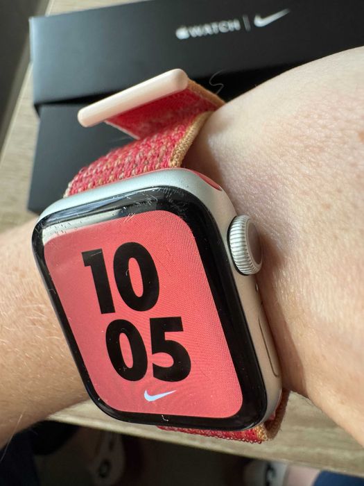 Apple Watch Nike series 6 40mm silver aluminium