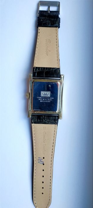 Женские часы Q&Q