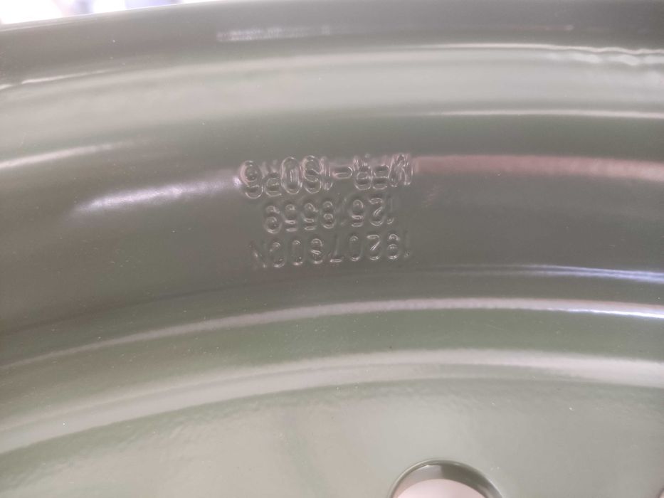 Диски посилені на Хаммер 8.25 x 16.5 GM 24-Bolt Америка. Без ранфлет.