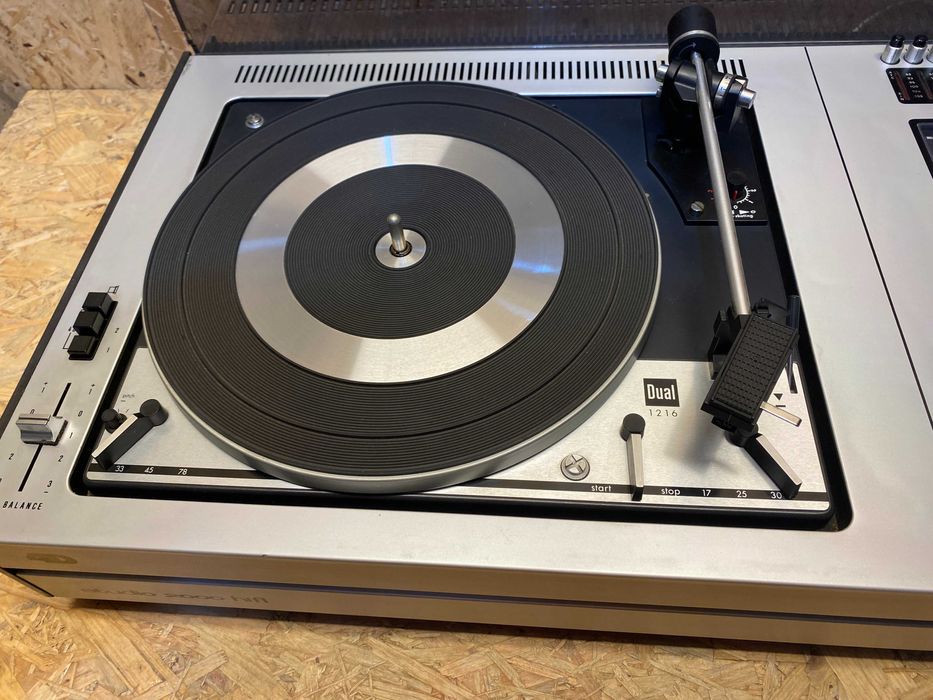 Adapter gramofon Grundig Studio 2000 (film pokazowy)