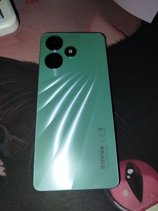 Телефон повністю робочий не битий infinix hot30