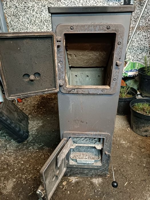 Piec stalowy kominkowy Ackerman