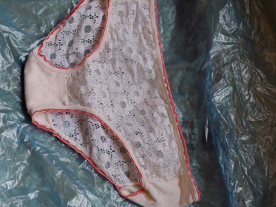 Stare majtki koronkowe damskie z czasów PRL rozmiar S /M