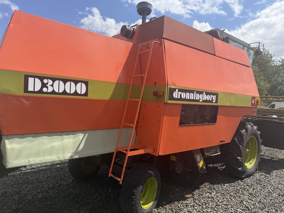 Комбайн Dronningbord D 3000 зернозбиральний свіжий Дронінборг