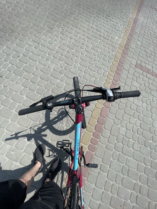 Велосипед Cube 240.