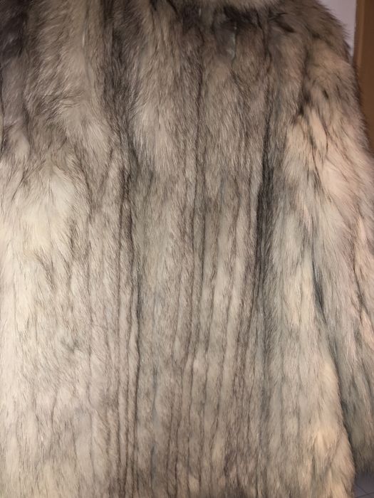 Futro białe długie mięciutkie kołnierz