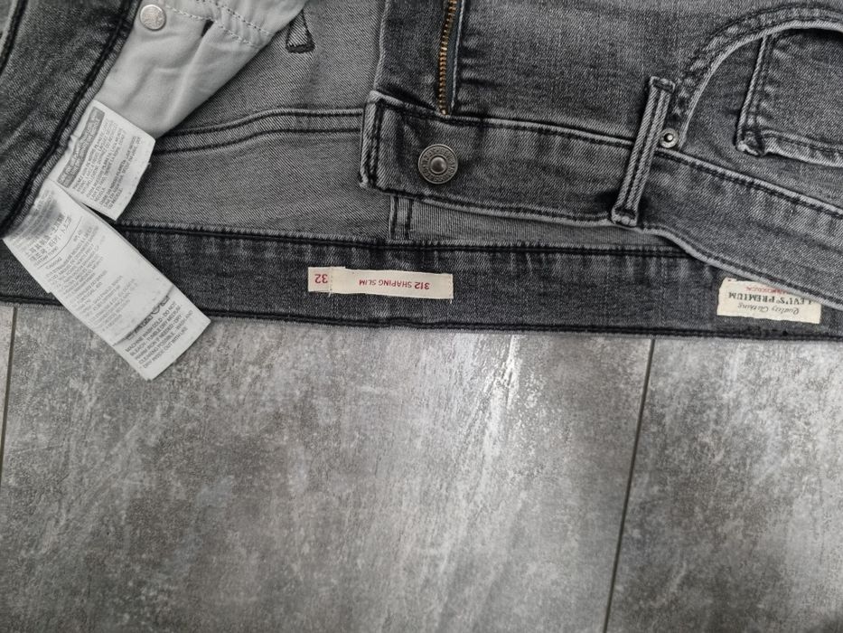 Levis Jeans Wysoki Stan Slim