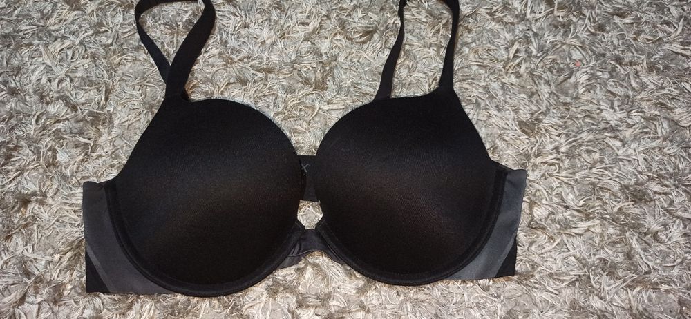 Ліфчик в ідеальному стані