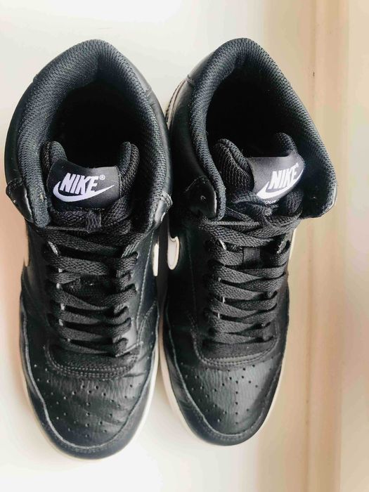 Кросівки жіночі Nike Court Vision Mid р.38