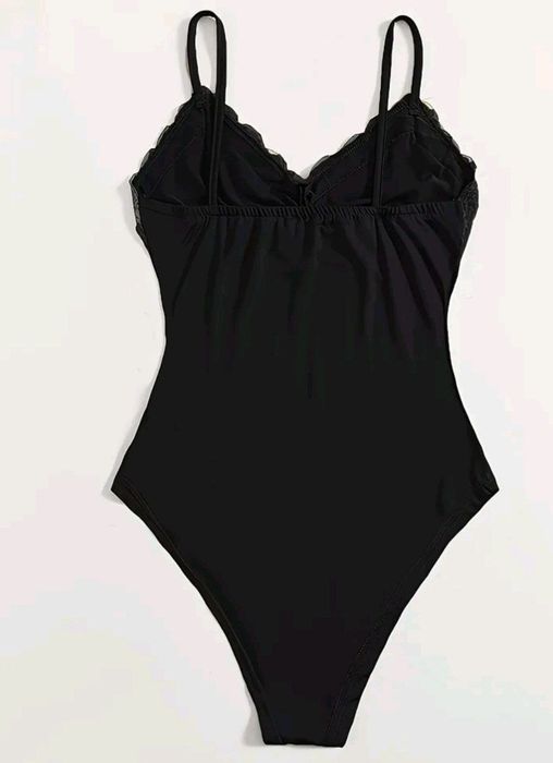 втягуюча талію боді чорне xs