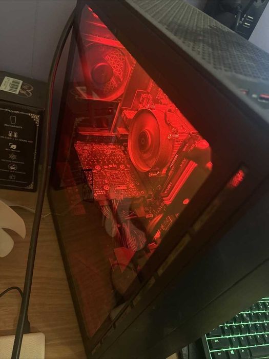 Desktop Omen Amd Radeon RX 6600