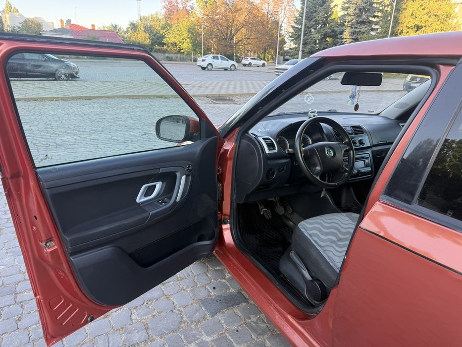 Продам Skoda Fabia 2 1.2 газ/бензин