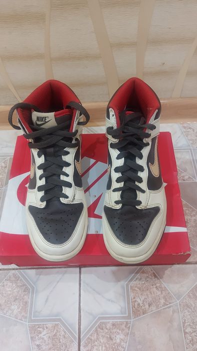 Кросівки весна-осінь