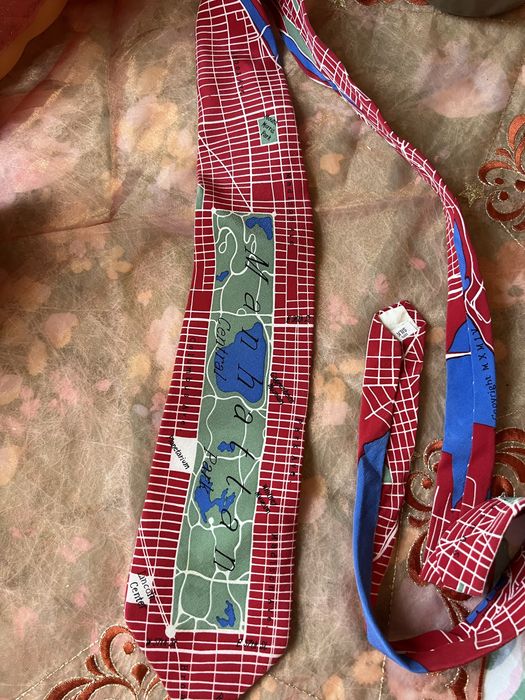 Продам мужской галстук