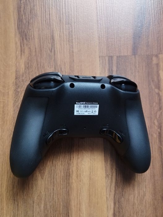 Pad bezprzewodowy EasySMX ESM-9124