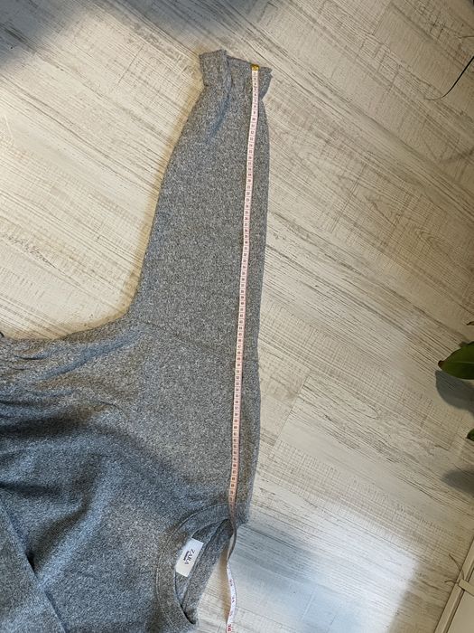Sweter szary, Zara