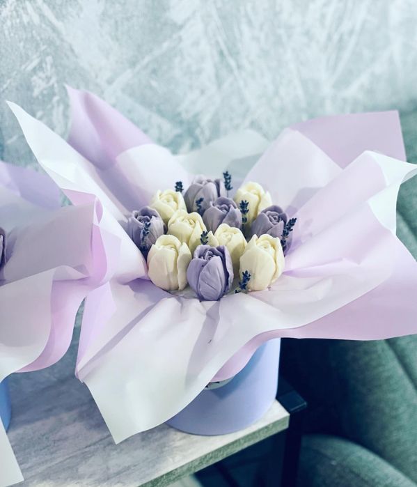 Шоколадні букети шоколадні тюльпани квіти з шоколаду шоколадные букеты