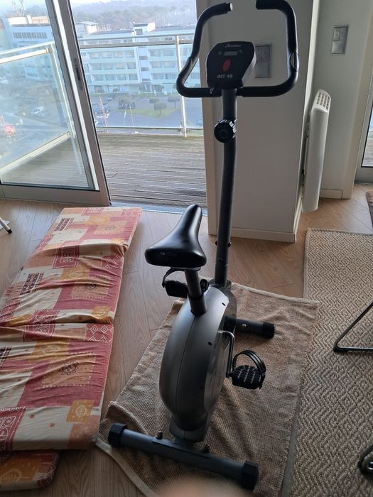 100€ Vendo bicicleta estática