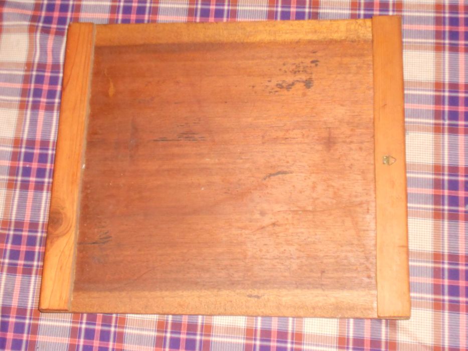 Talha muito antiga em madeira maciça de origem portuguesa