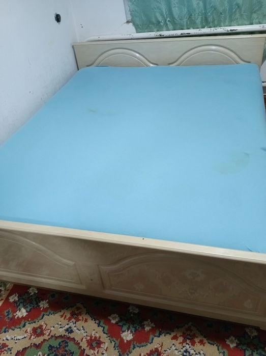 Ліжко двоспальне