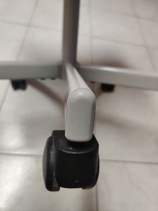 Cadeira giratória do IKEA
