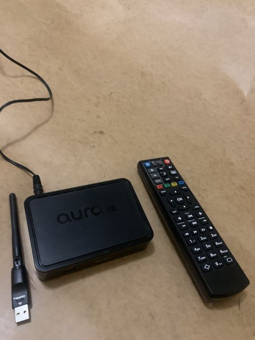 Компактный медиаплеер (STB), Aura HD как новый
