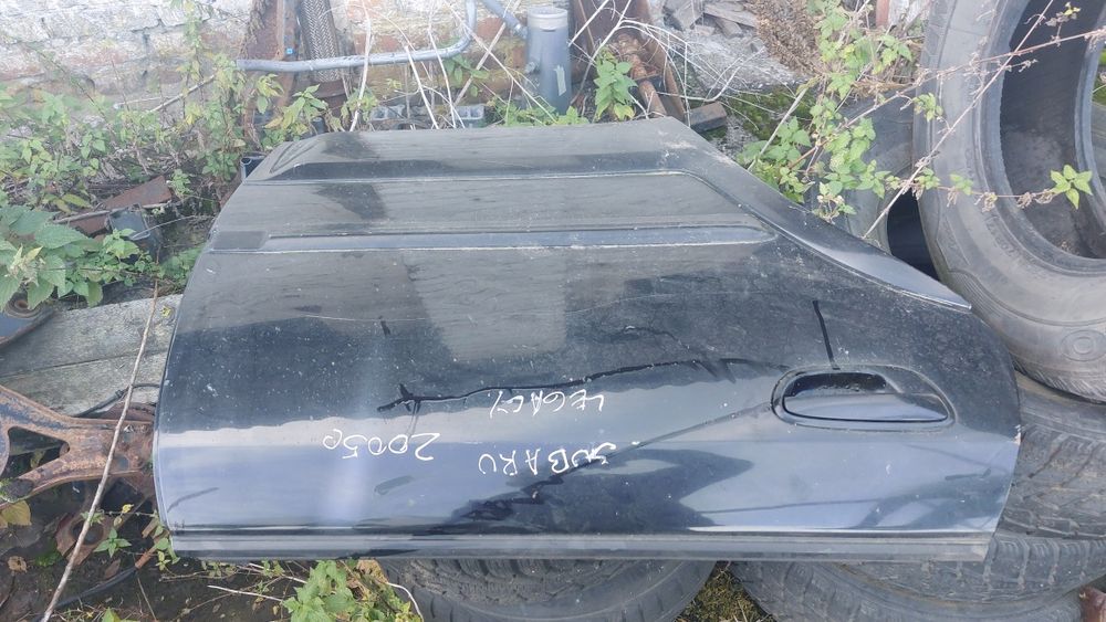 Двері задня права двері гола Subaru Outback Legacy 04-09