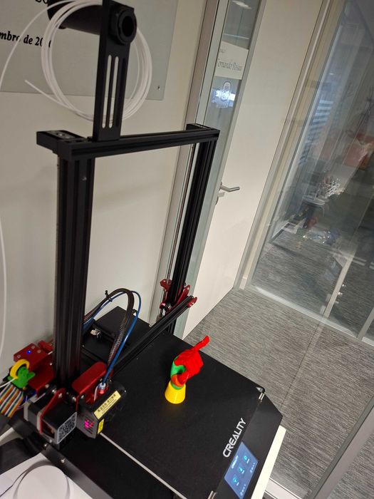 Impressora 3D Creality CR-10S Pro V2 (Apenas 100h de Uso / Praticamente Nova)