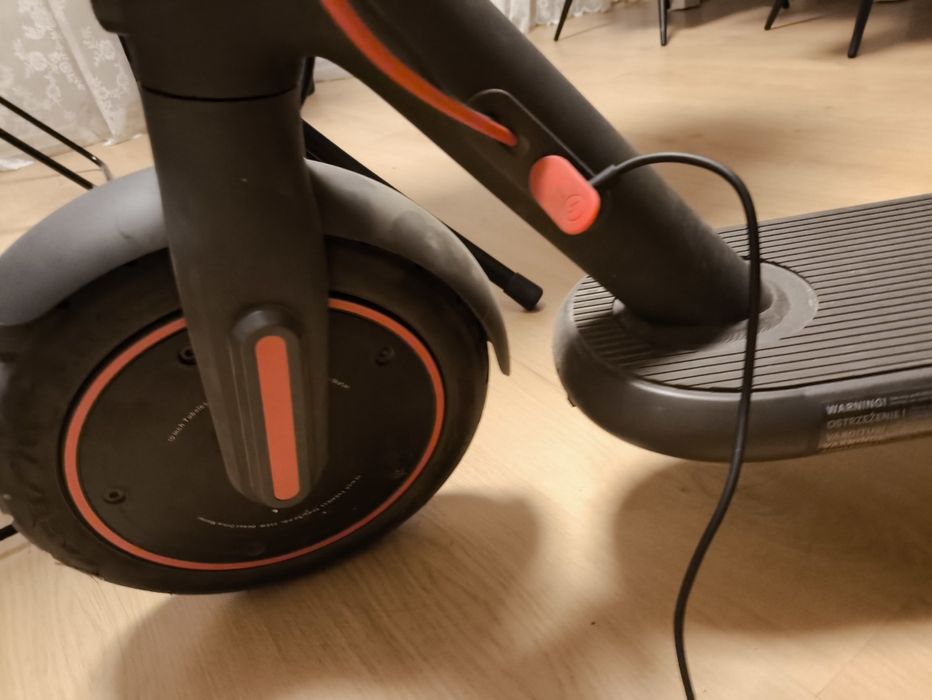 zmienie xiaomi 4 PRO (Mi electric scooter 4 pro)