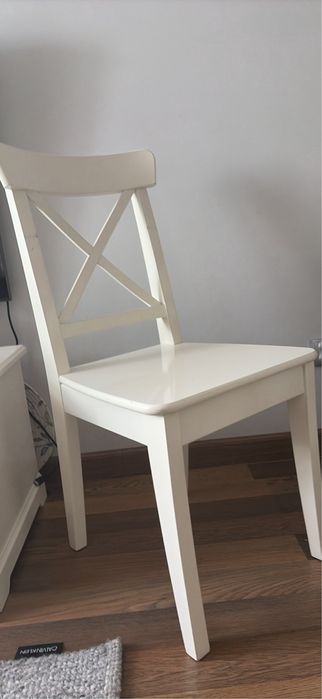Krzesła biale IKEA ROSENTORP