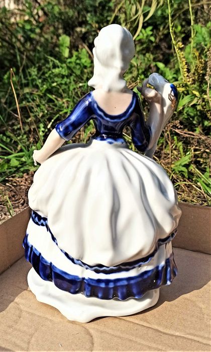 DIKOLENKO figurka porcelanowa DAMA Z PAPUGĄ sygn super stan