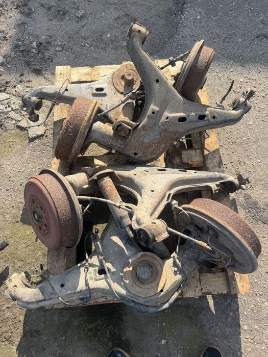 Volkswagen t4 vw t 4 wachacz tył tylni z abs bez abs