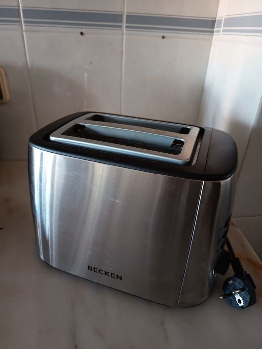 OPORTUNIDADE Torradeira Becken