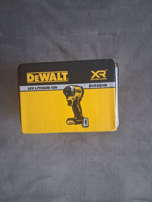 Zakrętarka udarowa DeWalt 18V DCF850N