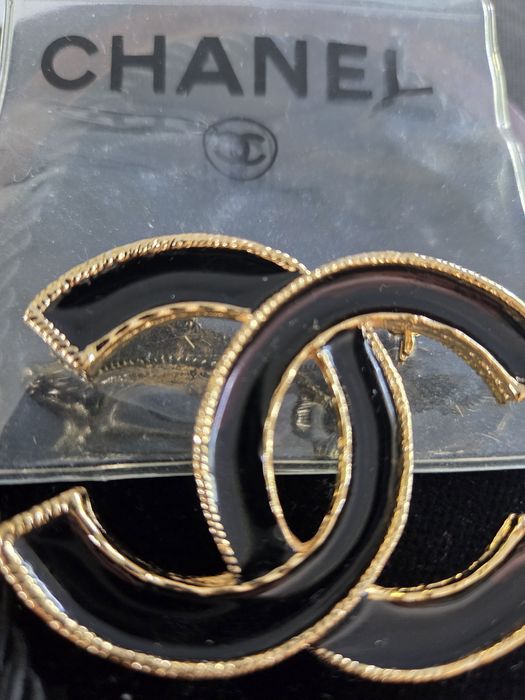 Ekskluzywna broszka  chanel