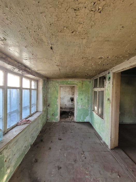 Дом под кап.ремонт в центре Нерубайского по цене участка 10 соток.