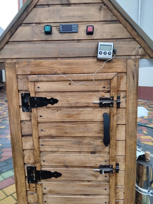 Коптільня холодного і гарячого копчення