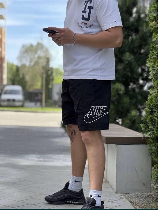 Шорти Nike dri fit, big Swoosh.