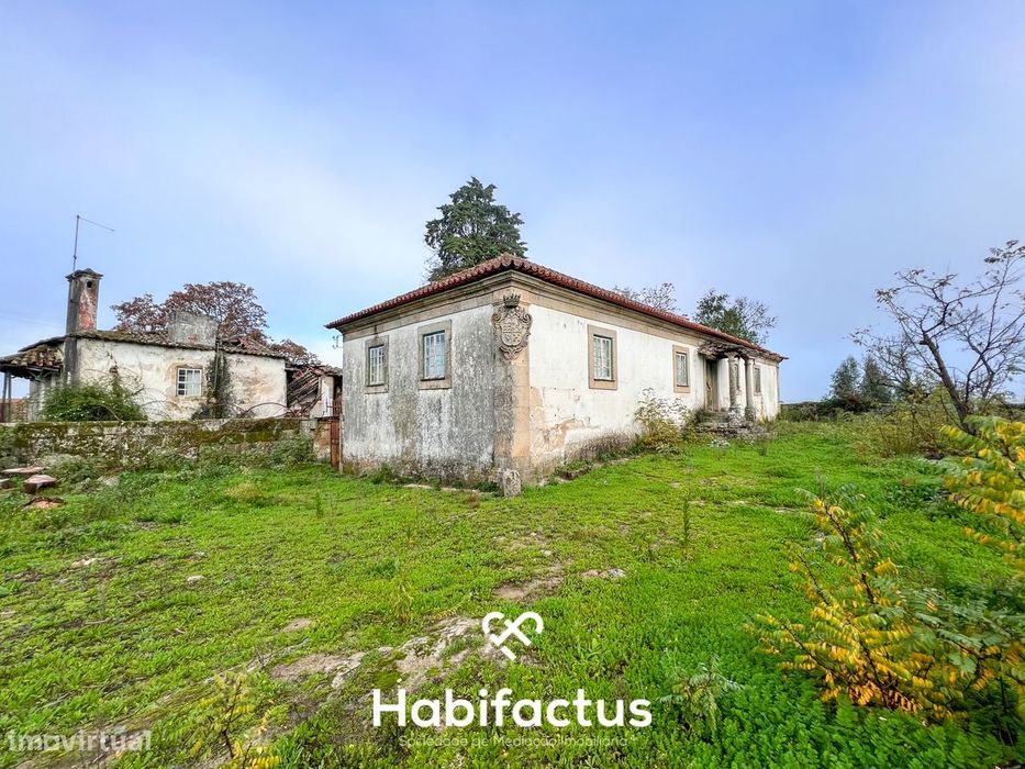 Quinta Brasonada Casa da Portela á venda em Mangualde: