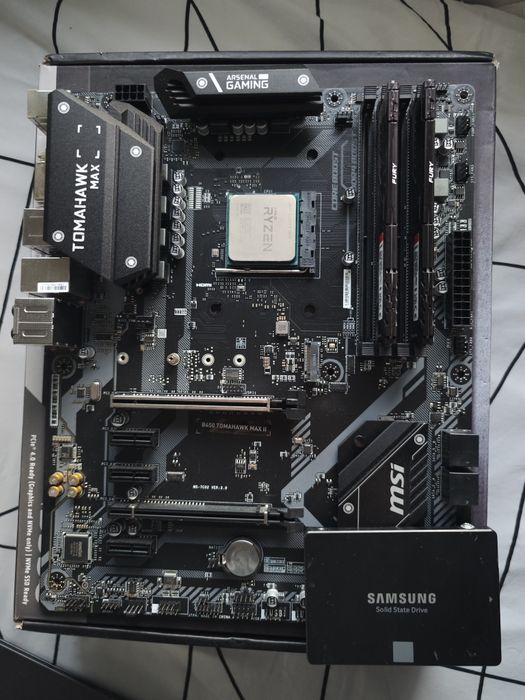 Bundle Ryzen 2600, b450 Tomahawk max II, 16Gb RAM DDR4, 250Gb SSD