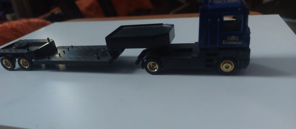 Вантажівка Renault Magnum