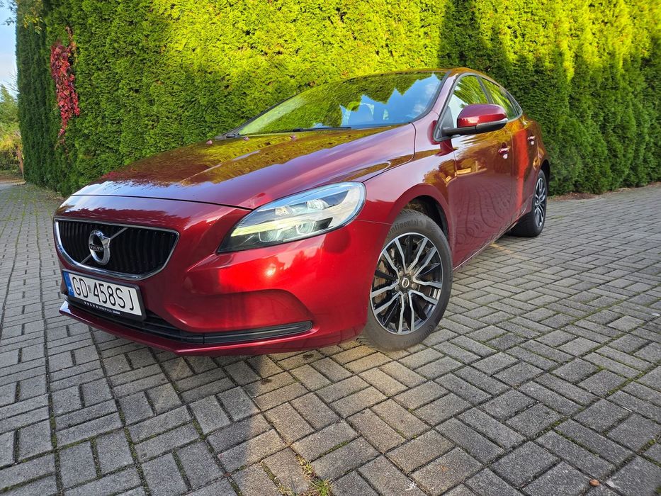 Volvo V40