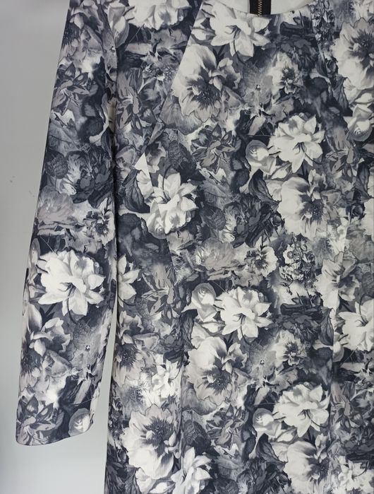 ZARA 38 M Czarno biało szara krótka sukienka w piękne kwiaty retro