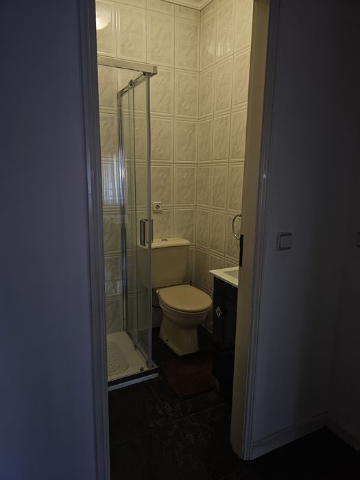 Arrendo quartos em casa partilhada