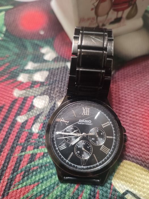 Годинник Casio,купували за кордоном,був у використанi,стан гарний,прац