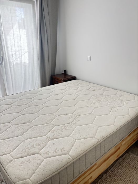 Cama Lyngor do Ikea e Colchão Origine da La redoute impecáveis!!
