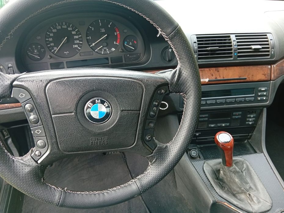 Bmw e39 525 tds .