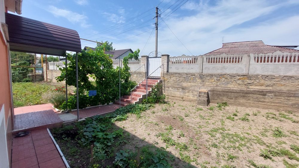 Продам будинок. Вул.Старицького,32.