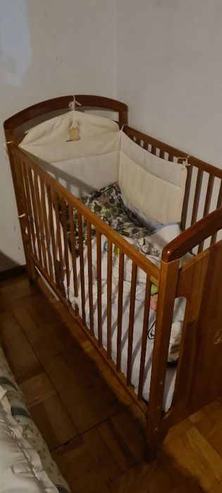 Cama bebê em Madeira