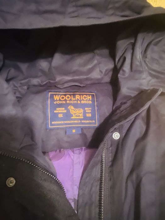 Жилетка безрукпвка пуховик Woolrich